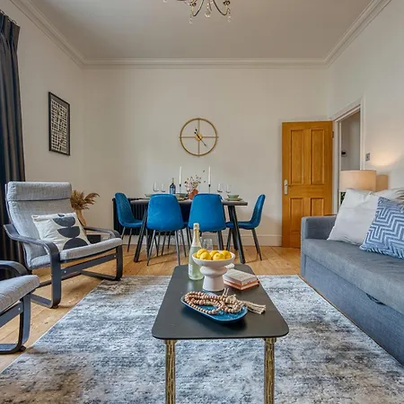 2 Bed Stunning Chic Modern Spacious Apt, Ocean Village, Southampton - Plenty Of Parking - By Blue Puffin Stays Экстерьер фото