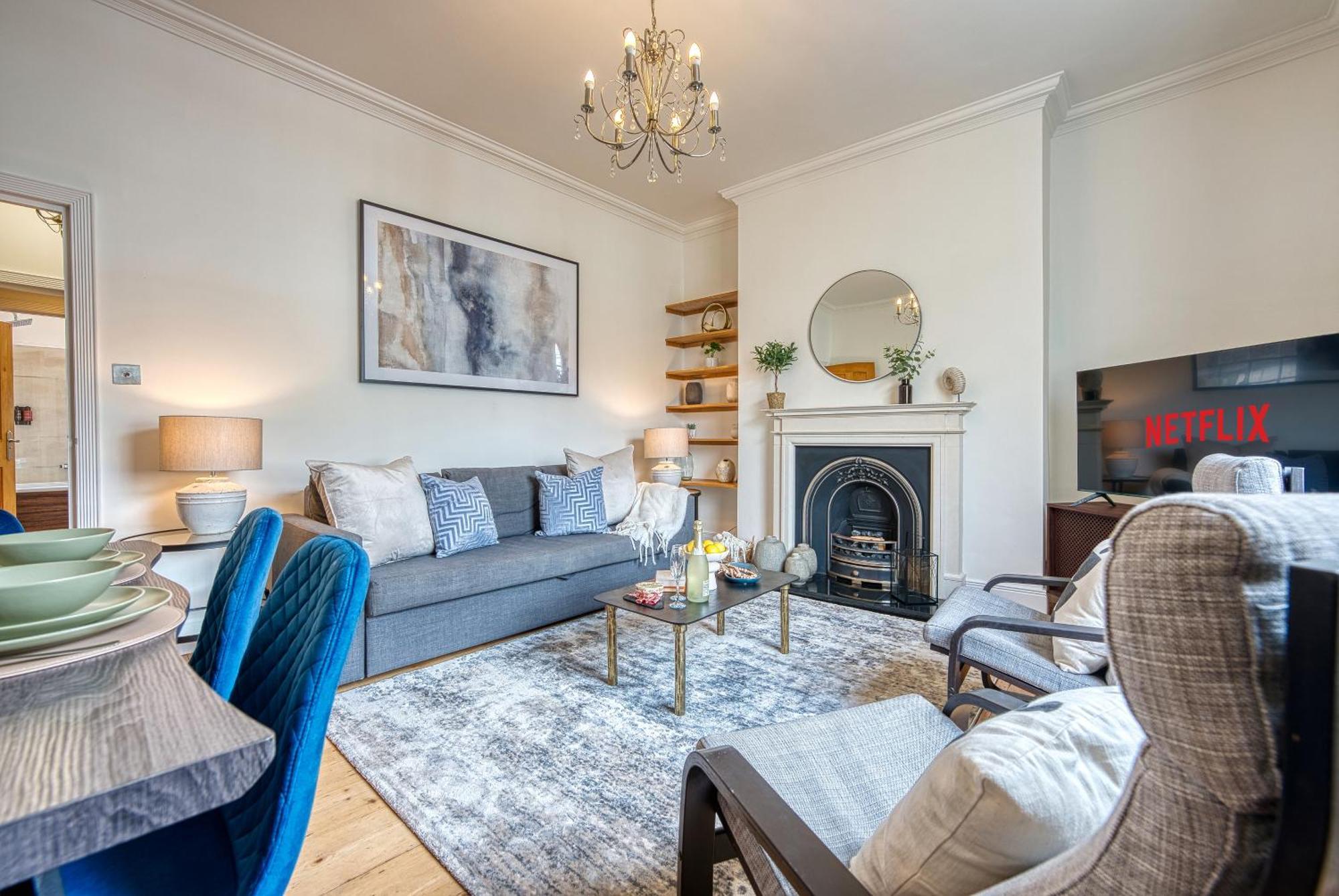 Appartement 2-bedroom Stunning, Modern & Spacious Apartment, Near Ocean Village, Southampton, Summer Offer Available - By Blue Puffin